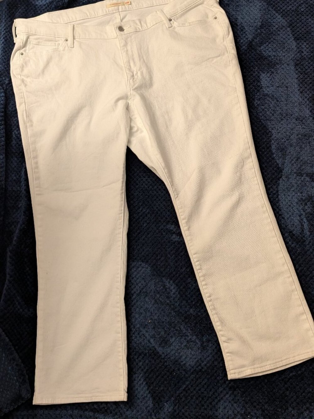 Women's Plus Size Levi Jeans, White in a Size 24W.